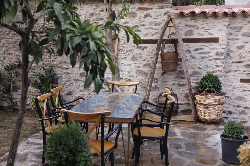 Ferienwohnung Yeni Gelin Evi Birgi Exterior foto