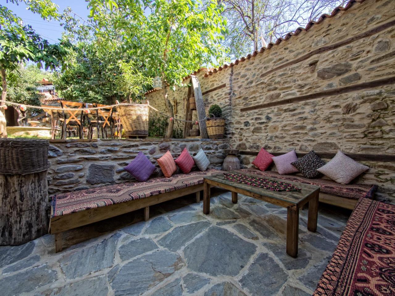 Ferienwohnung Yeni Gelin Evi Birgi Exterior foto