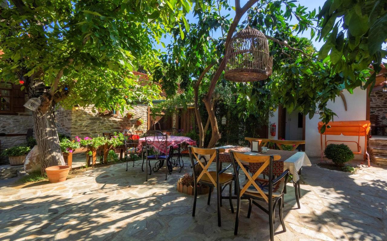 Ferienwohnung Yeni Gelin Evi Birgi Exterior foto